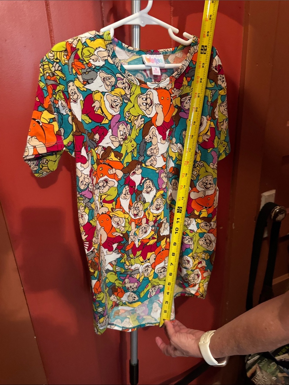 LuLaRoe Girl’s Size 8 Seven Dwarves Shirt - Picture 5 of 9
